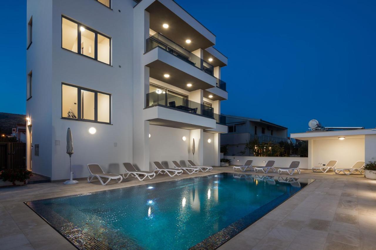 Prestige 1 Trogir